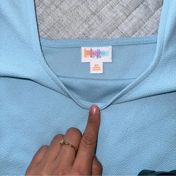 Lularoe Marissa Puff Sleeve Square Neck Top NWOT Powder Blue - Picture 4 of 4